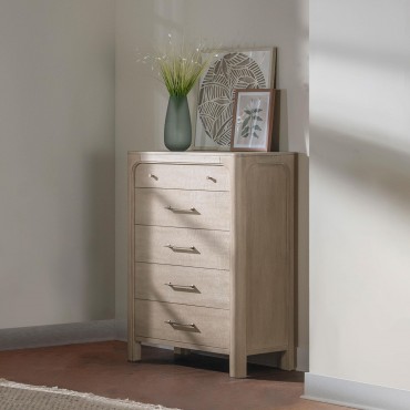 Solano 5-drawer Bedroom... 2